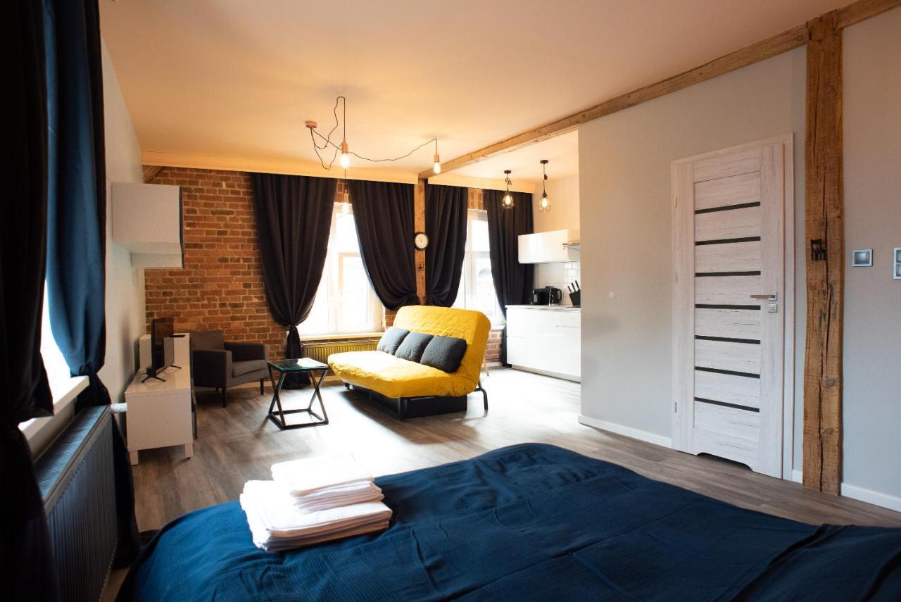 זיילונה גאורה Apartament Antresola Fabryczna מראה חיצוני תמונה