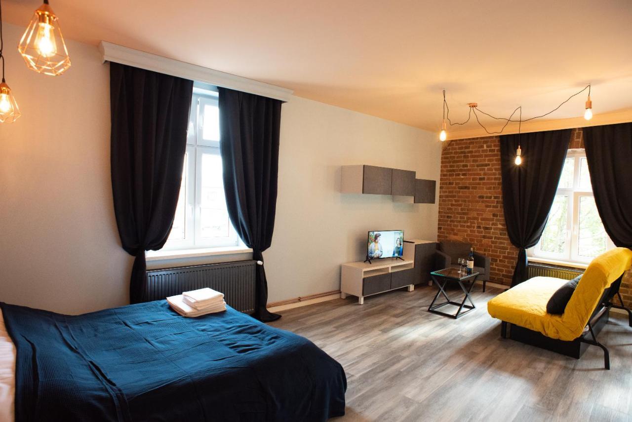 זיילונה גאורה Apartament Antresola Fabryczna מראה חיצוני תמונה